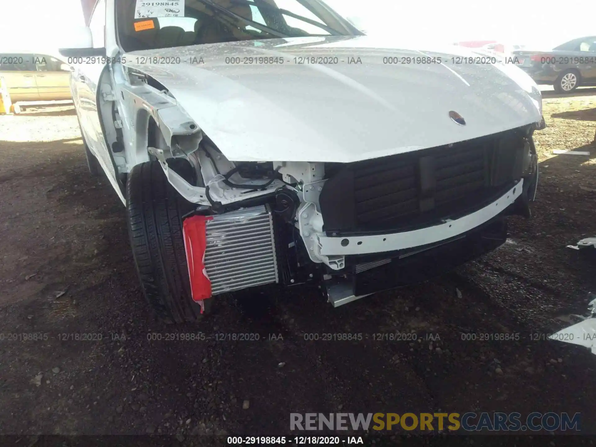 6 Photograph of a damaged car ZN661XUA2LX351540 MASERATI LEVANTE 2020