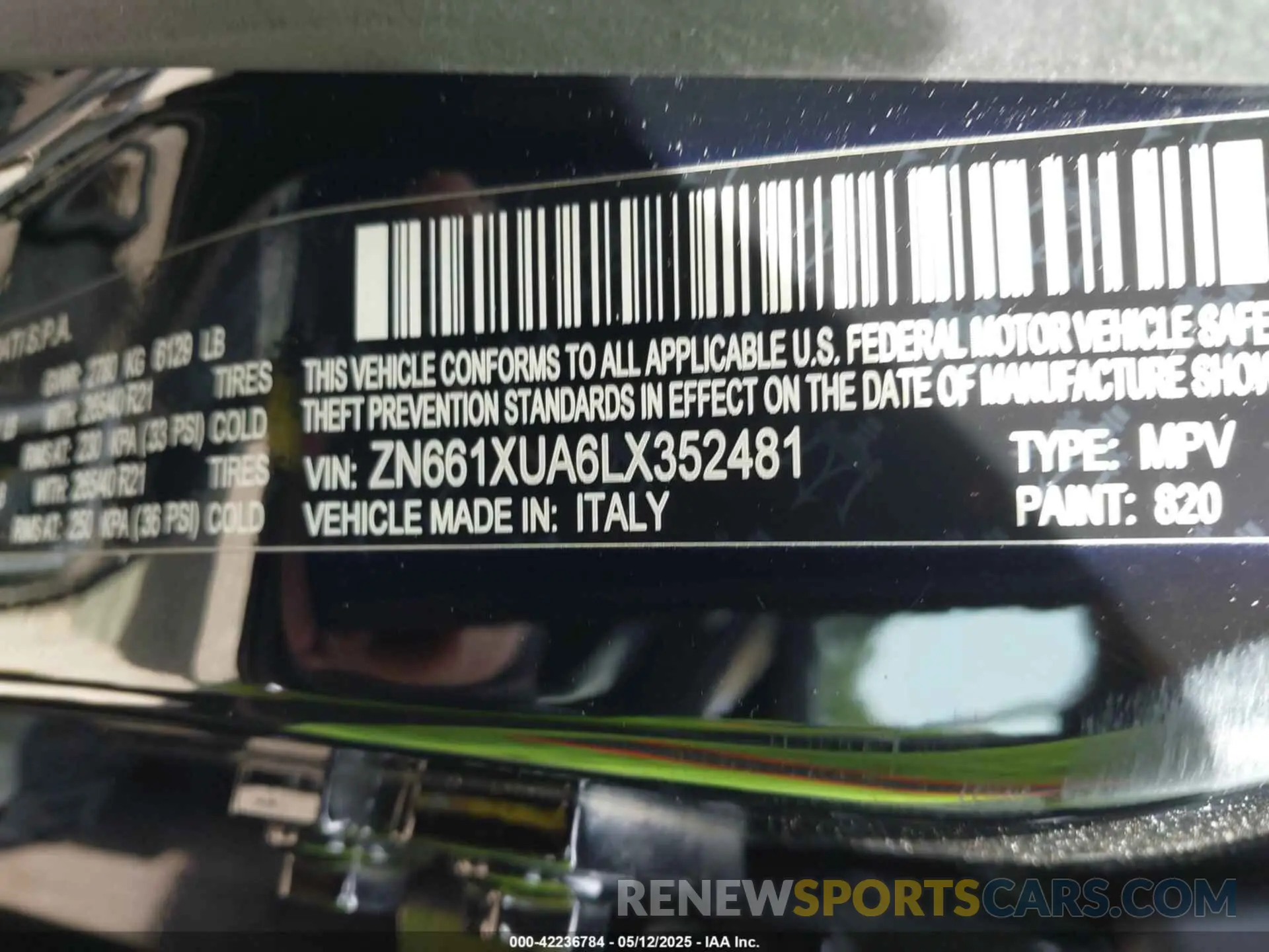 9 Photograph of a damaged car ZN661XUA6LX352481 MASERATI LEVANTE 2020
