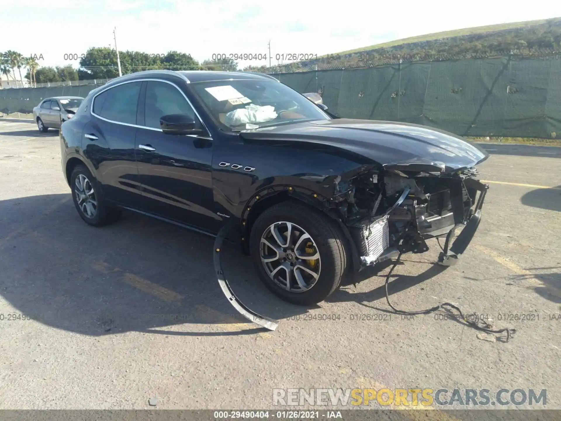 1 Photograph of a damaged car ZN661XUL1LX354897 MASERATI LEVANTE 2020