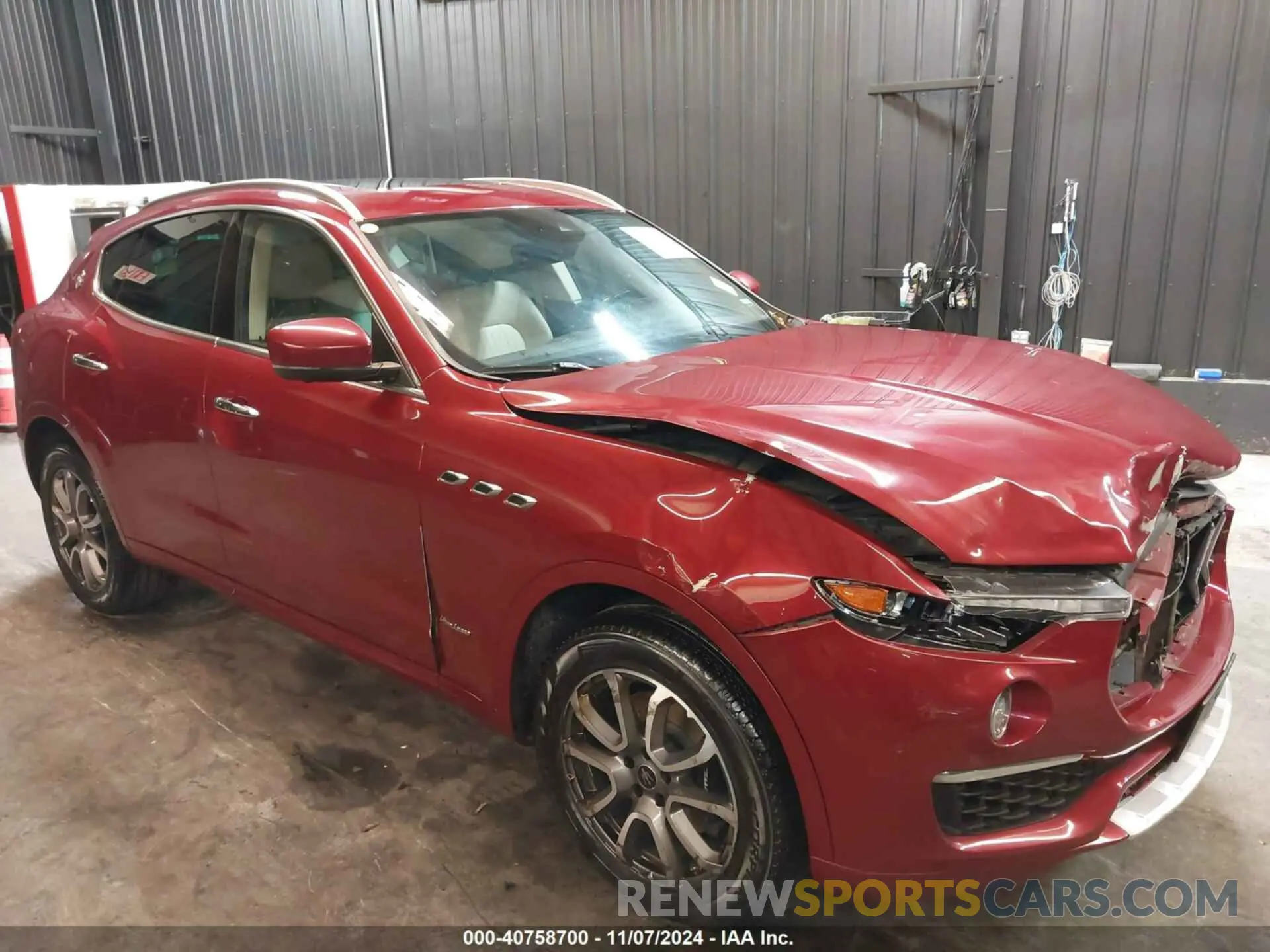 1 Photograph of a damaged car ZN661XUL4LX343876 MASERATI LEVANTE 2020