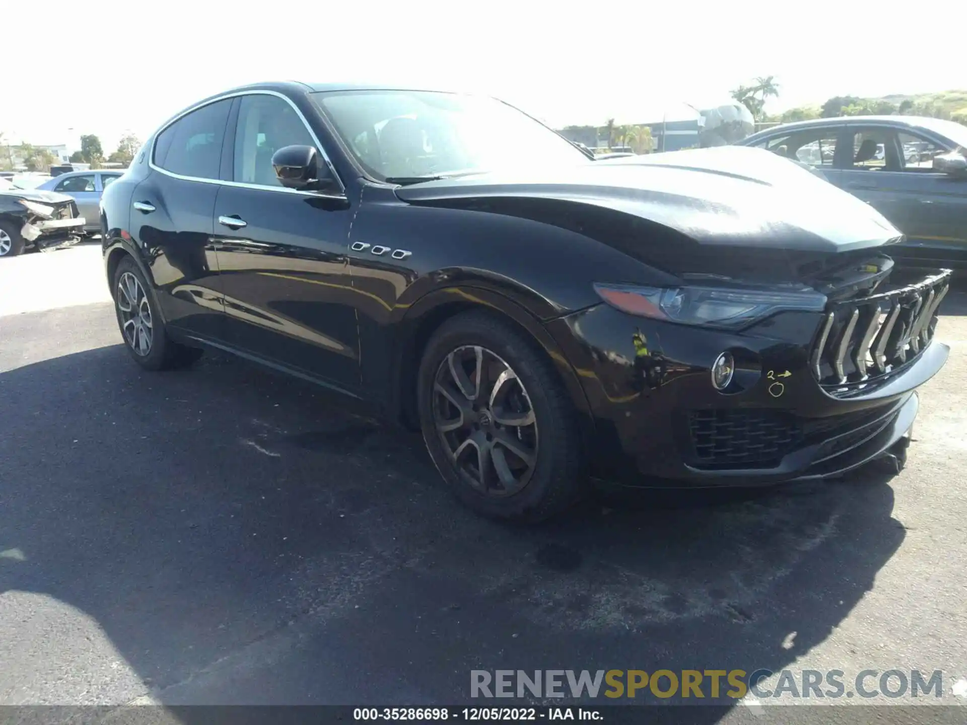 1 Photograph of a damaged car ZN661YUAXLX344924 MASERATI LEVANTE 2020