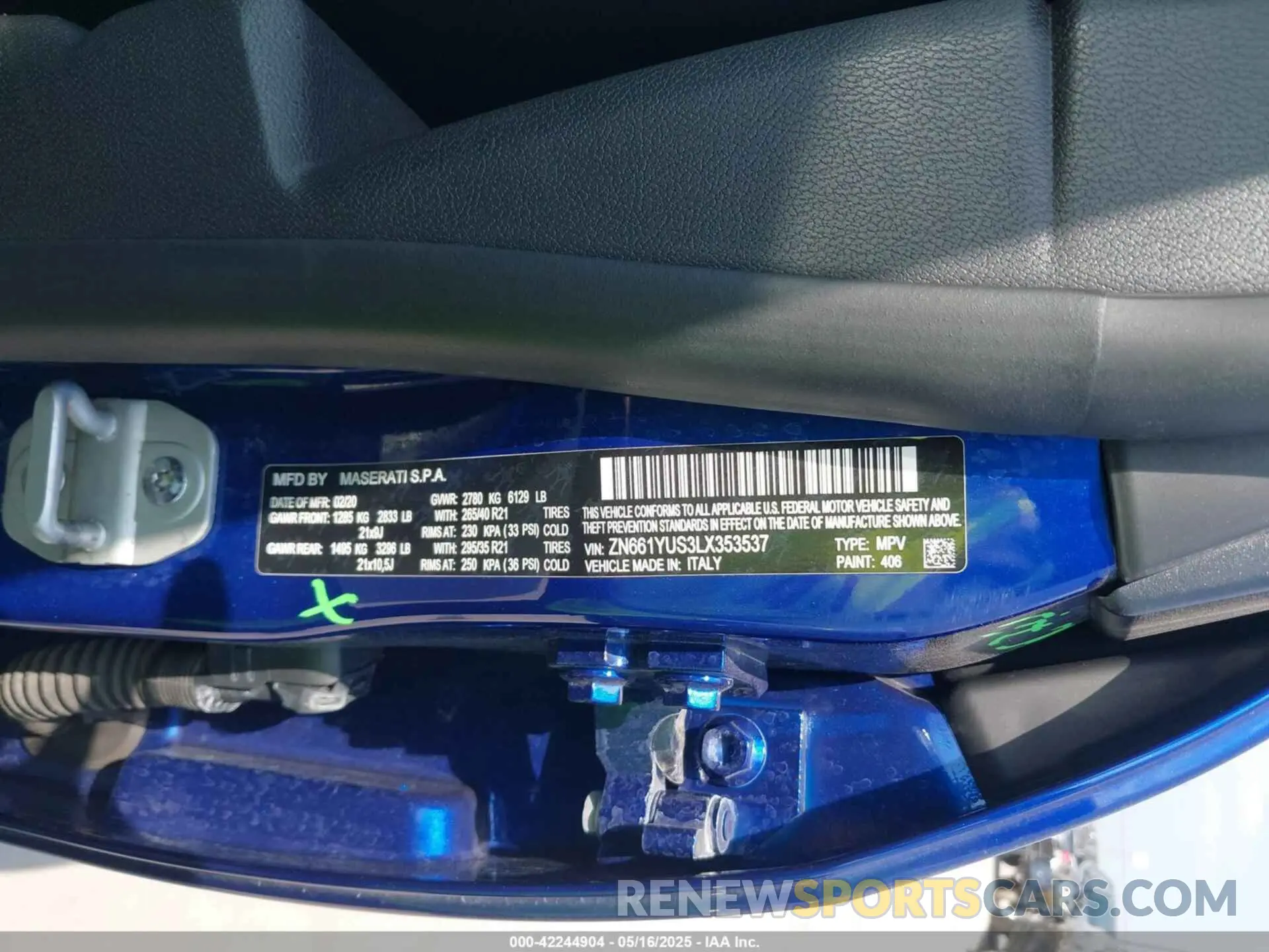 9 Photograph of a damaged car ZN661YUS3LX353537 MASERATI LEVANTE 2020