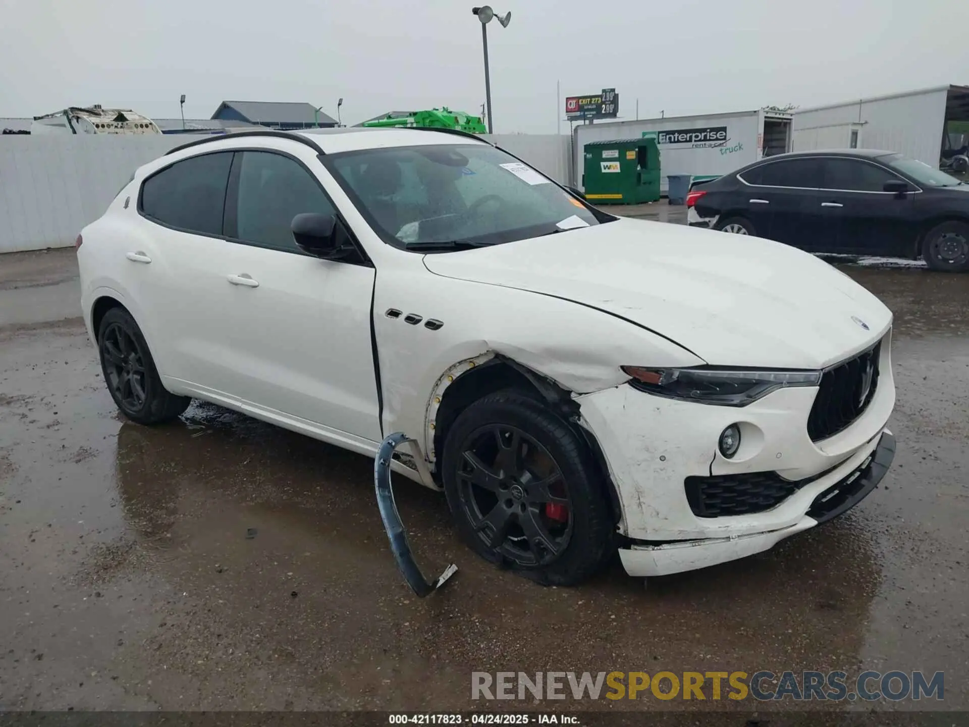 1 Photograph of a damaged car ZN661XUA8MX374158 MASERATI LEVANTE 2021