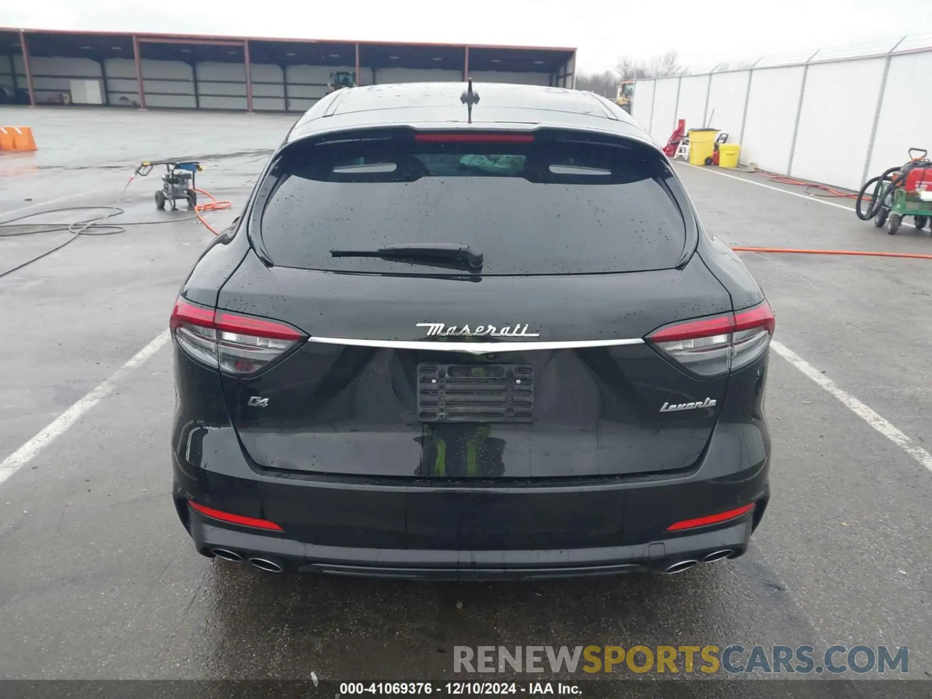 16 Photograph of a damaged car ZN661XUS5MX363563 MASERATI LEVANTE 2021