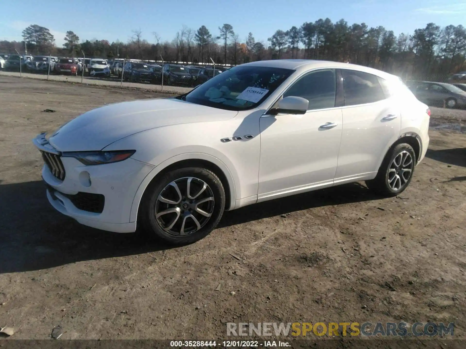 2 Photograph of a damaged car ZN661YUA7MX370284 MASERATI LEVANTE 2021