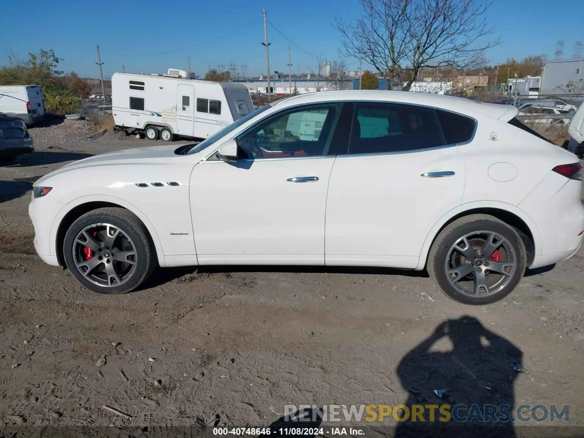 14 Photograph of a damaged car ZN661YUL3MX378092 MASERATI LEVANTE 2021