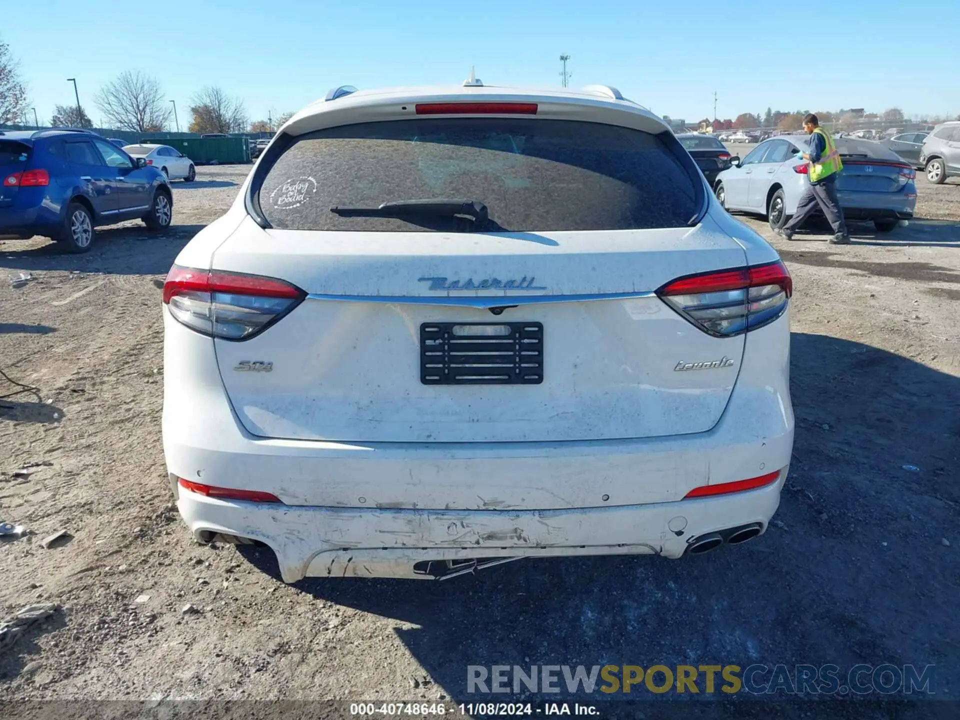 16 Photograph of a damaged car ZN661YUL3MX378092 MASERATI LEVANTE 2021