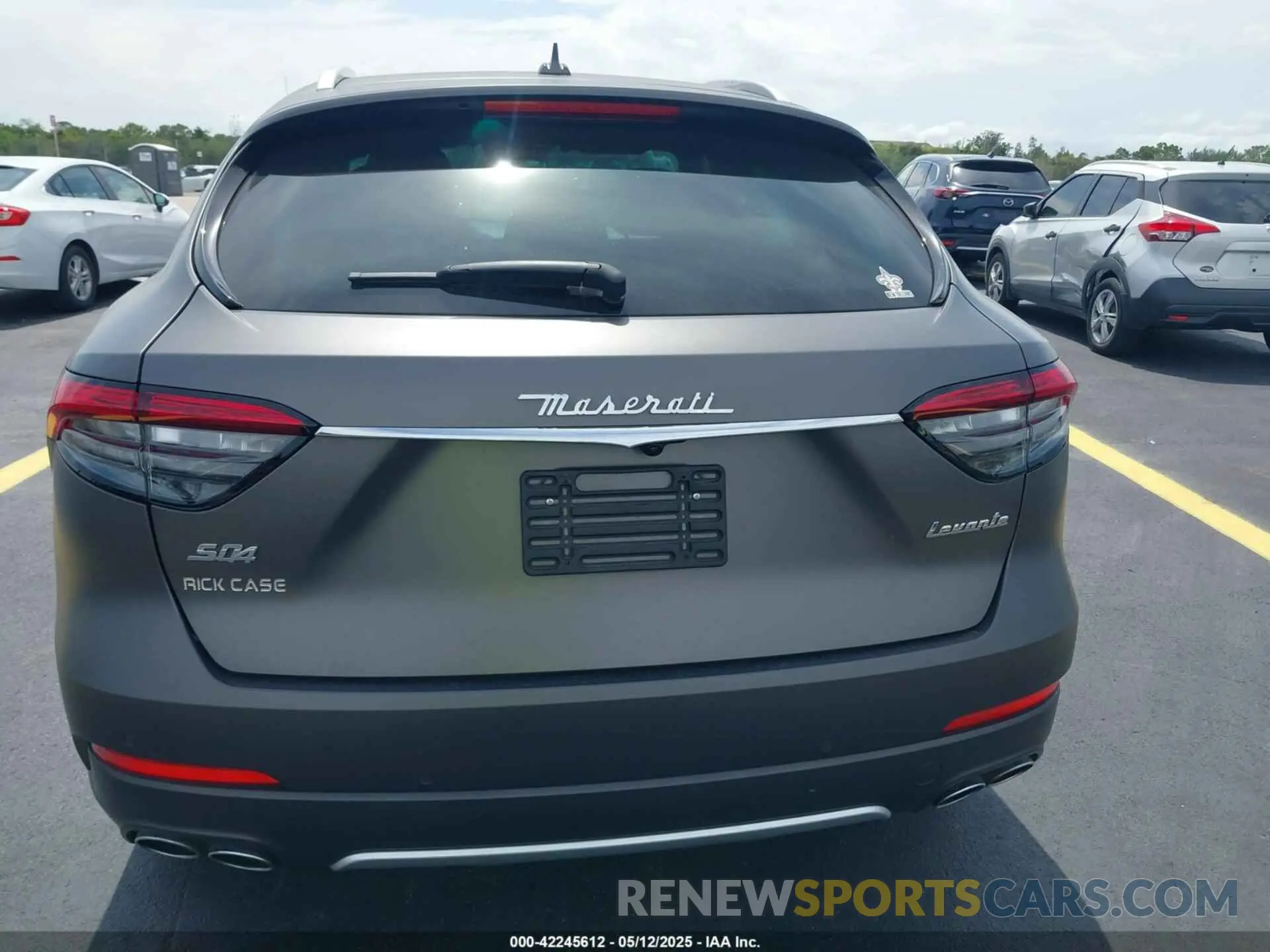 15 Photograph of a damaged car ZN661YULXMX372645 MASERATI LEVANTE 2021