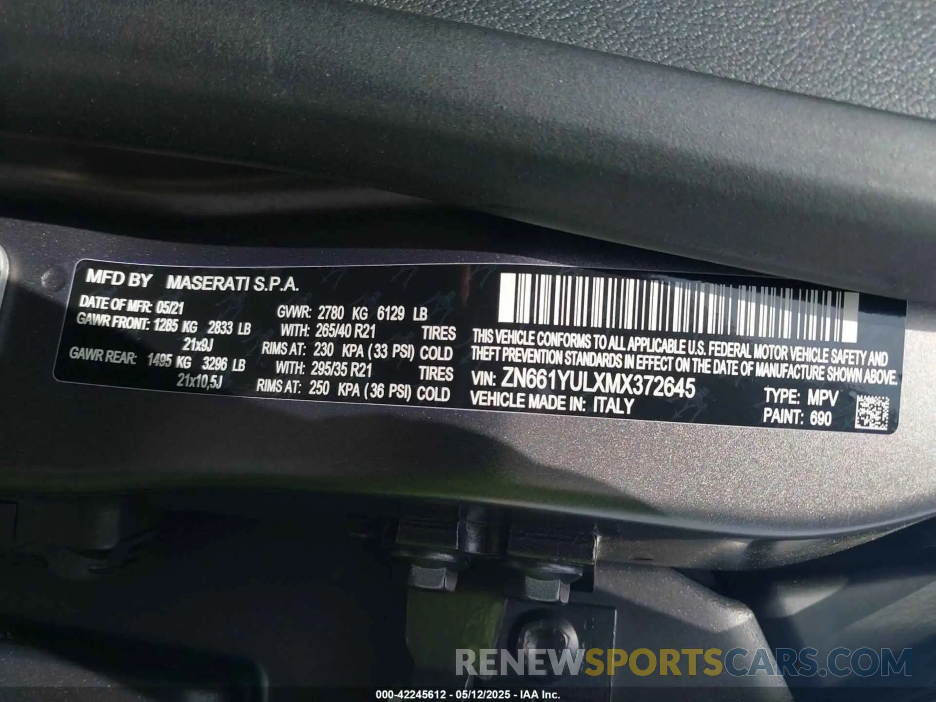 9 Photograph of a damaged car ZN661YULXMX372645 MASERATI LEVANTE 2021