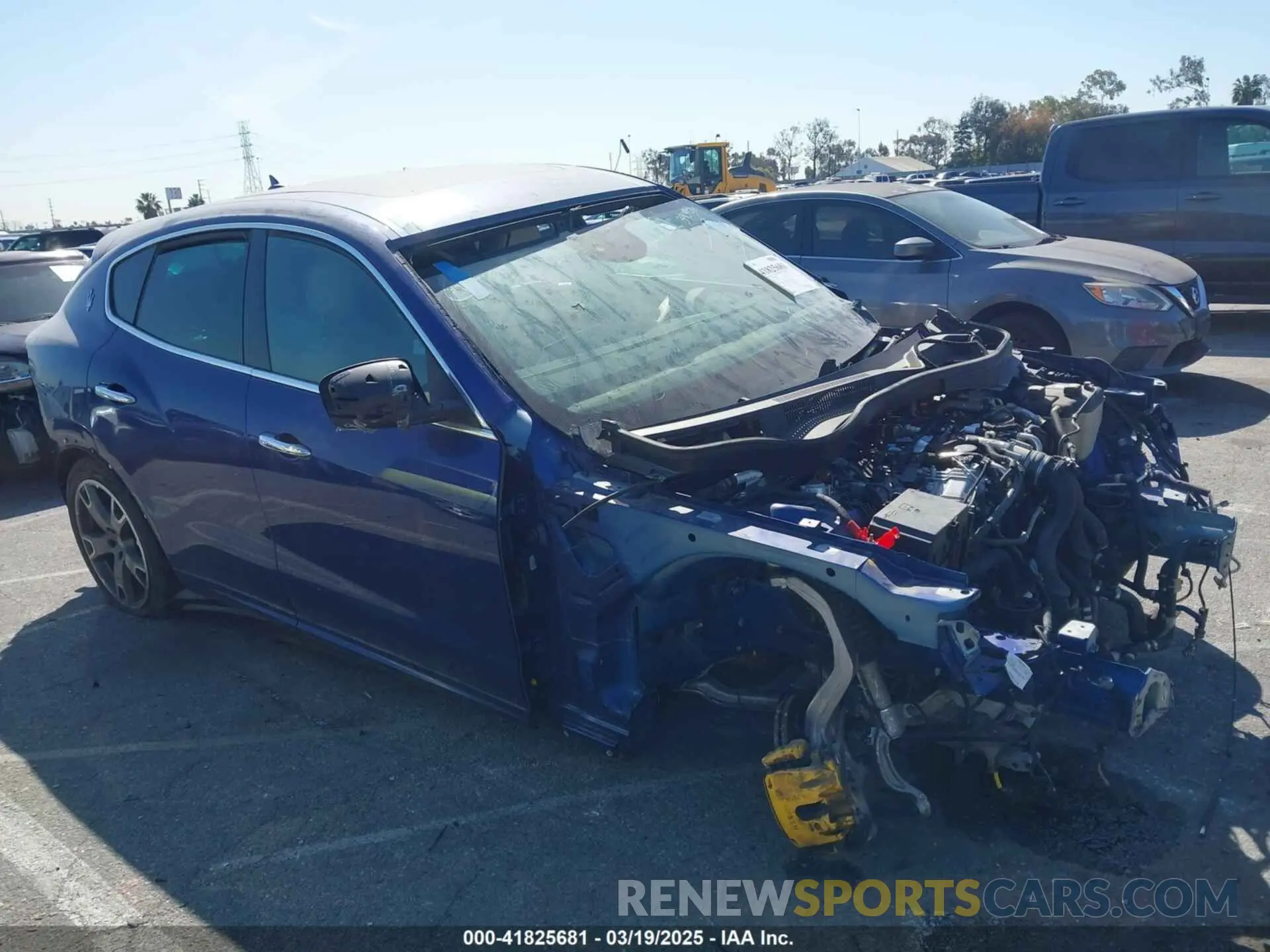 1 Photograph of a damaged car ZN661XUA1NX390431 MASERATI LEVANTE 2022