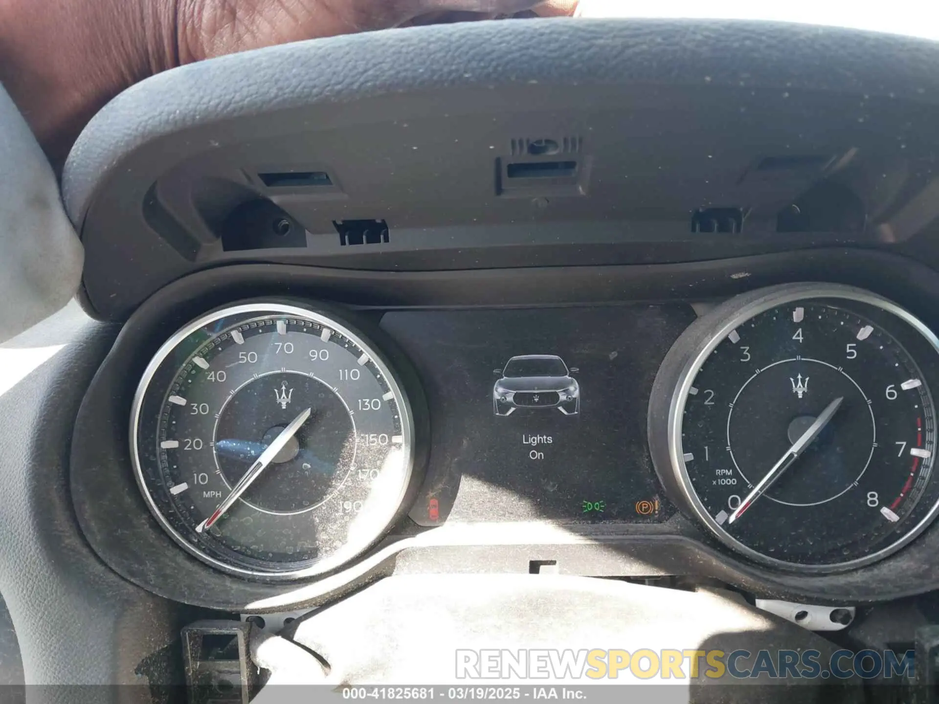 7 Photograph of a damaged car ZN661XUA1NX390431 MASERATI LEVANTE 2022