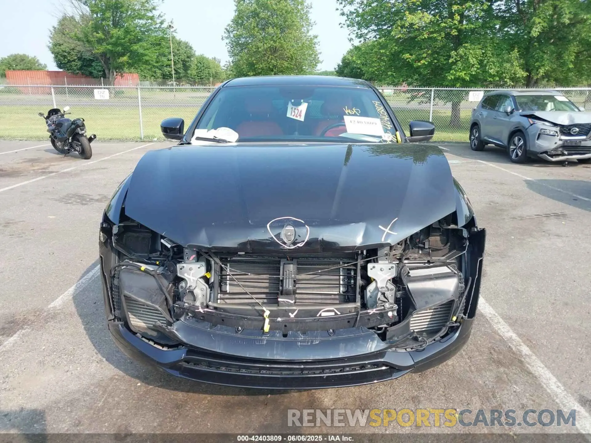 6 Photograph of a damaged car ZN661XUA9NX383114 MASERATI LEVANTE 2022