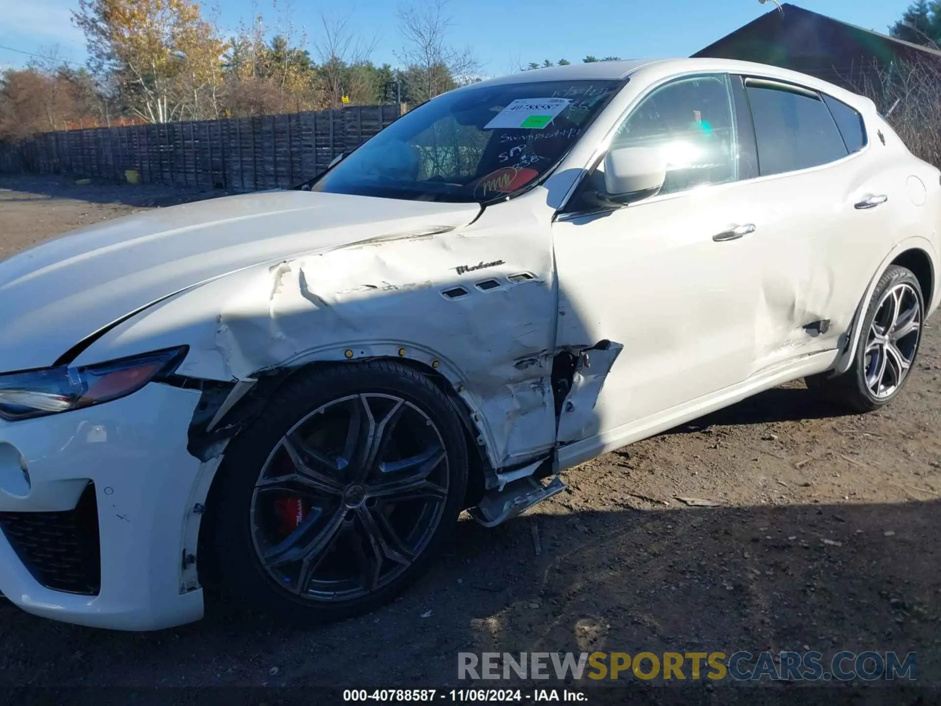 6 Photograph of a damaged car ZN661YUM0NX394700 MASERATI LEVANTE 2022