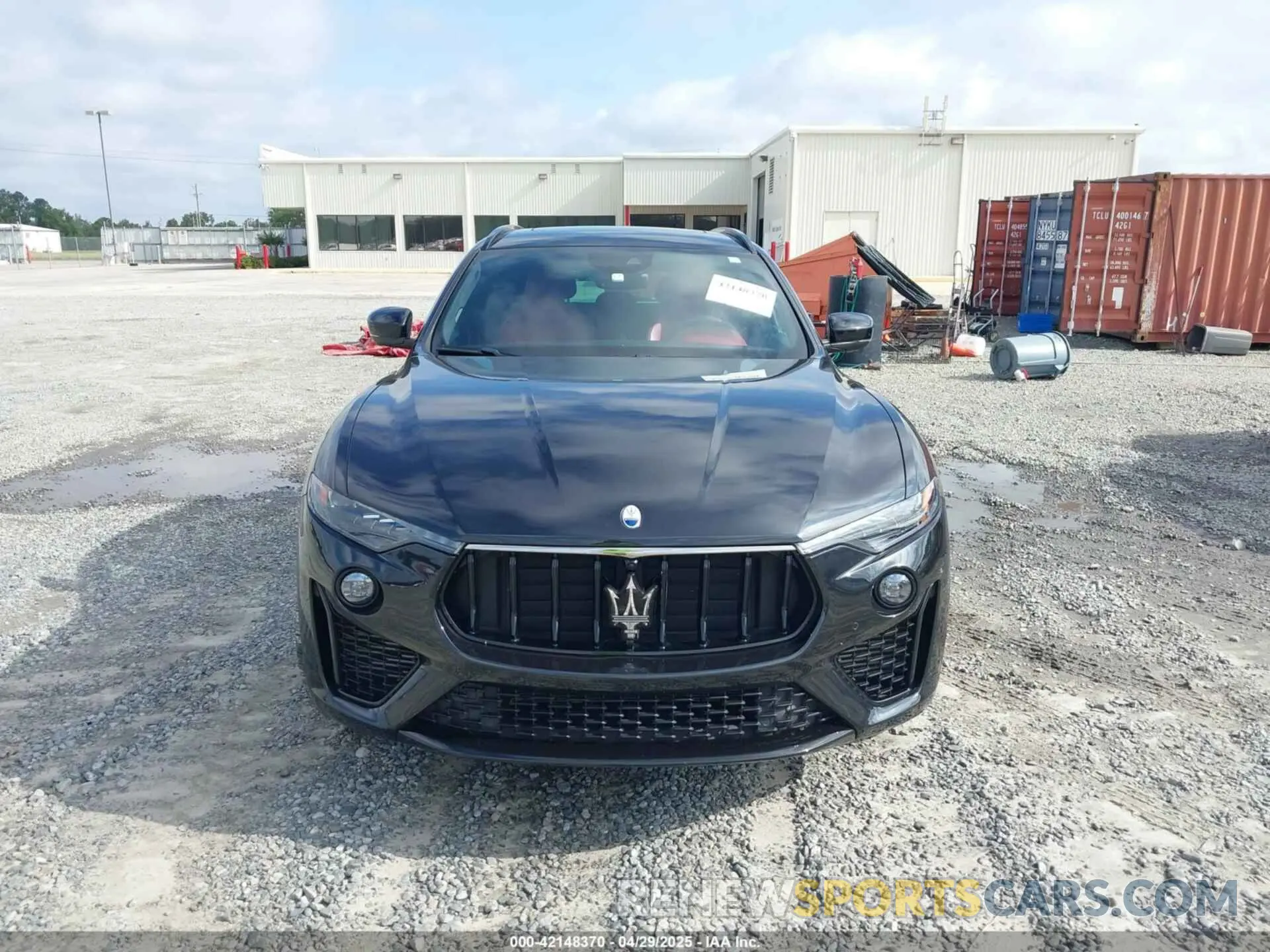 12 Photograph of a damaged car ZN661YUM1NX393345 MASERATI LEVANTE 2022