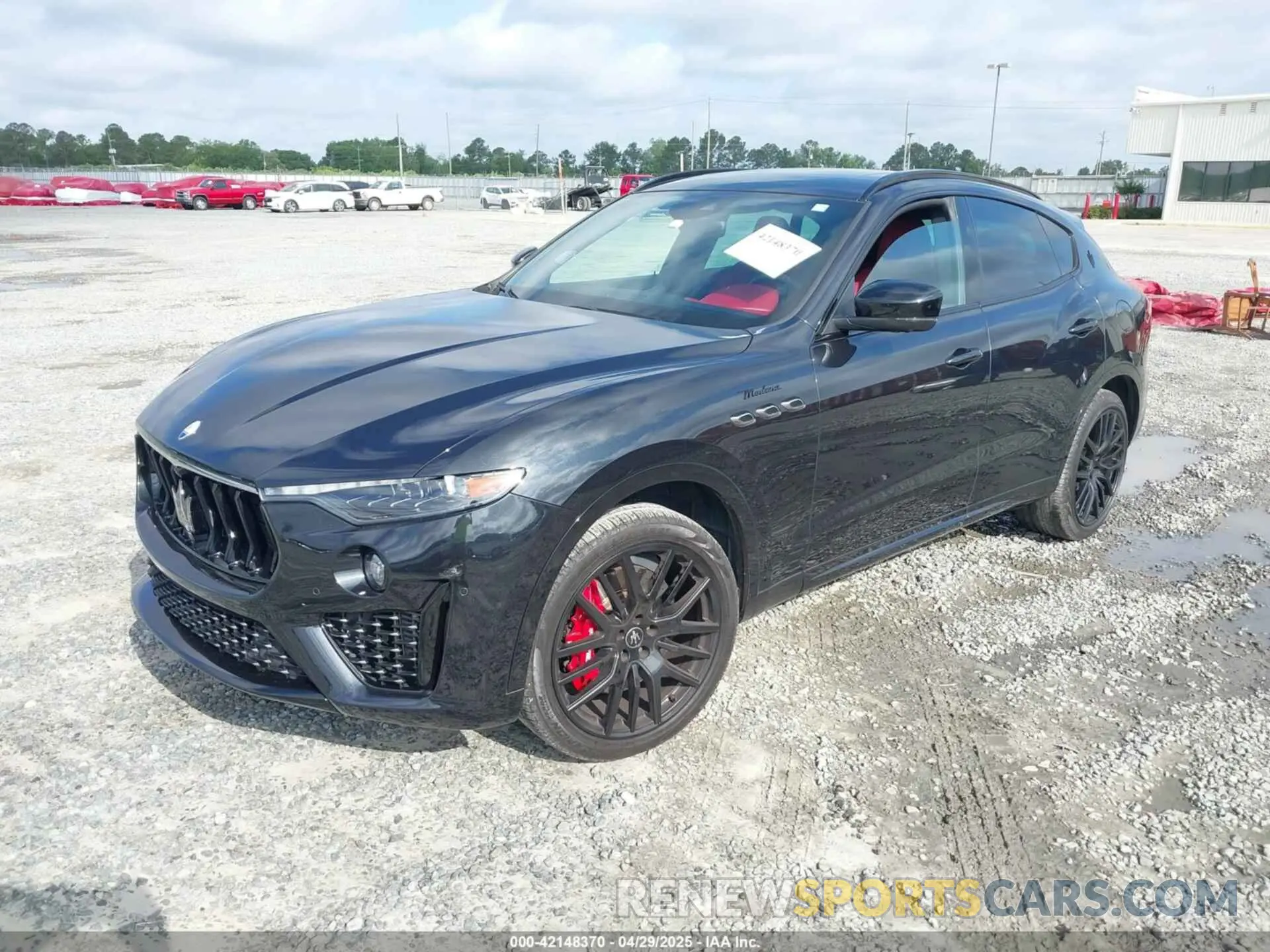 2 Photograph of a damaged car ZN661YUM1NX393345 MASERATI LEVANTE 2022