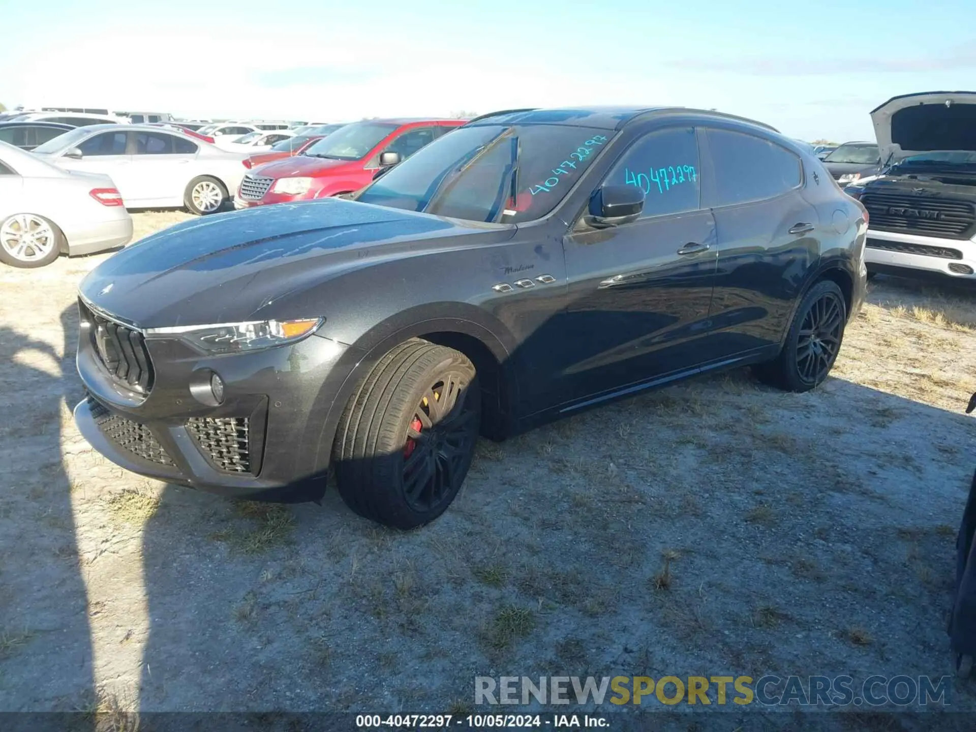 2 Photograph of a damaged car ZN661YUM3NX393444 MASERATI LEVANTE 2022