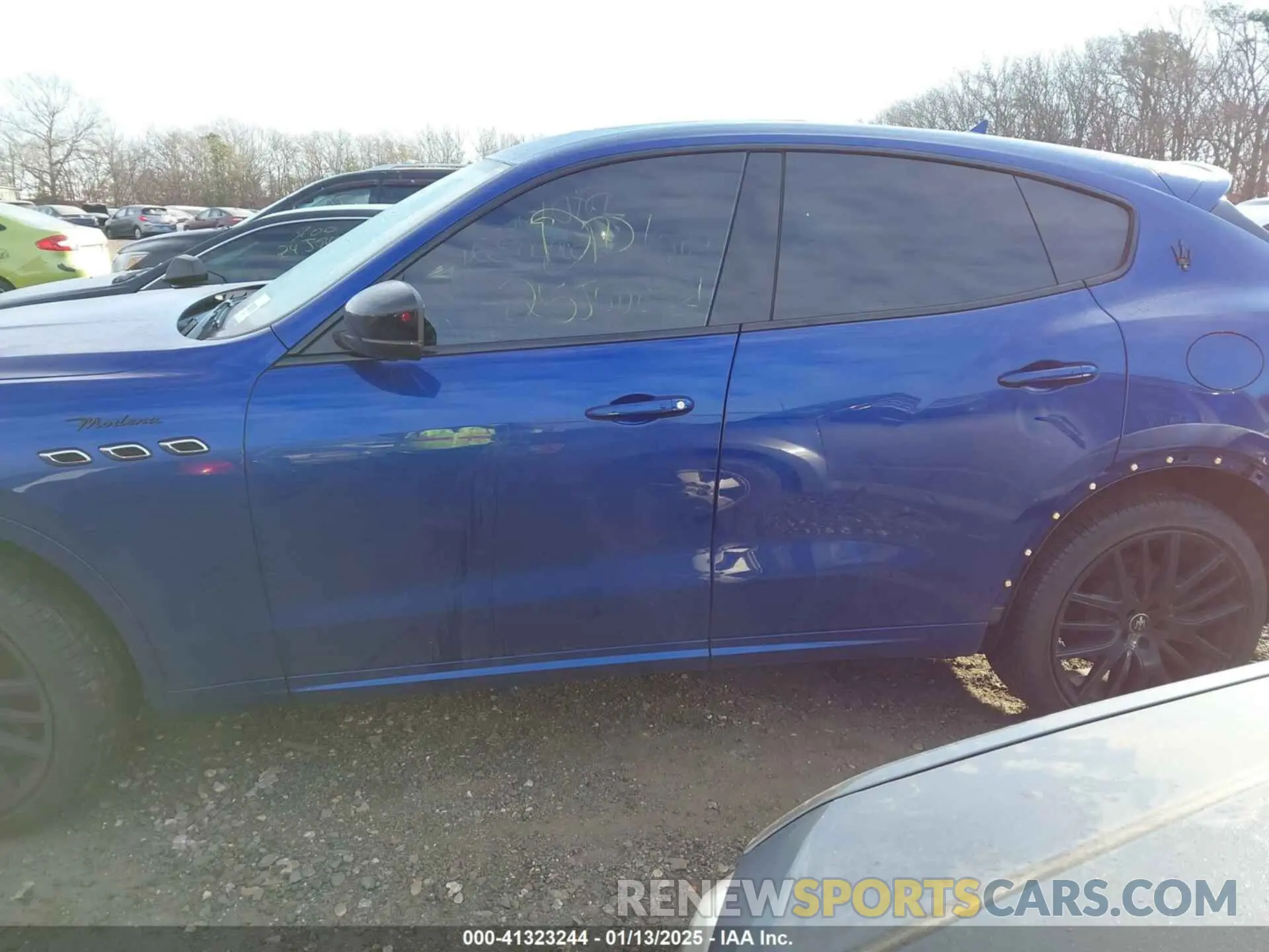 14 Photograph of a damaged car ZN661YUM6NX402945 MASERATI LEVANTE 2022