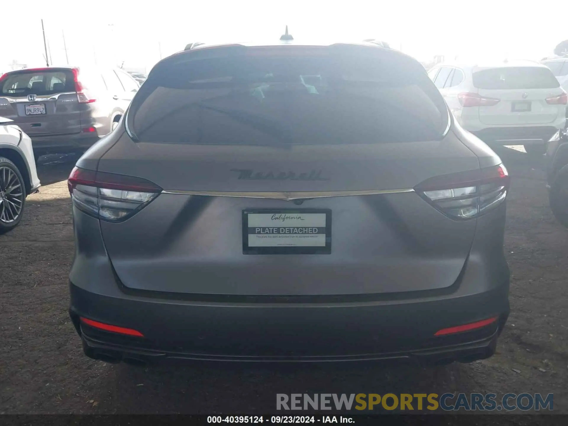 15 Photograph of a damaged car ZN661ZUT5NX384161 MASERATI LEVANTE 2022