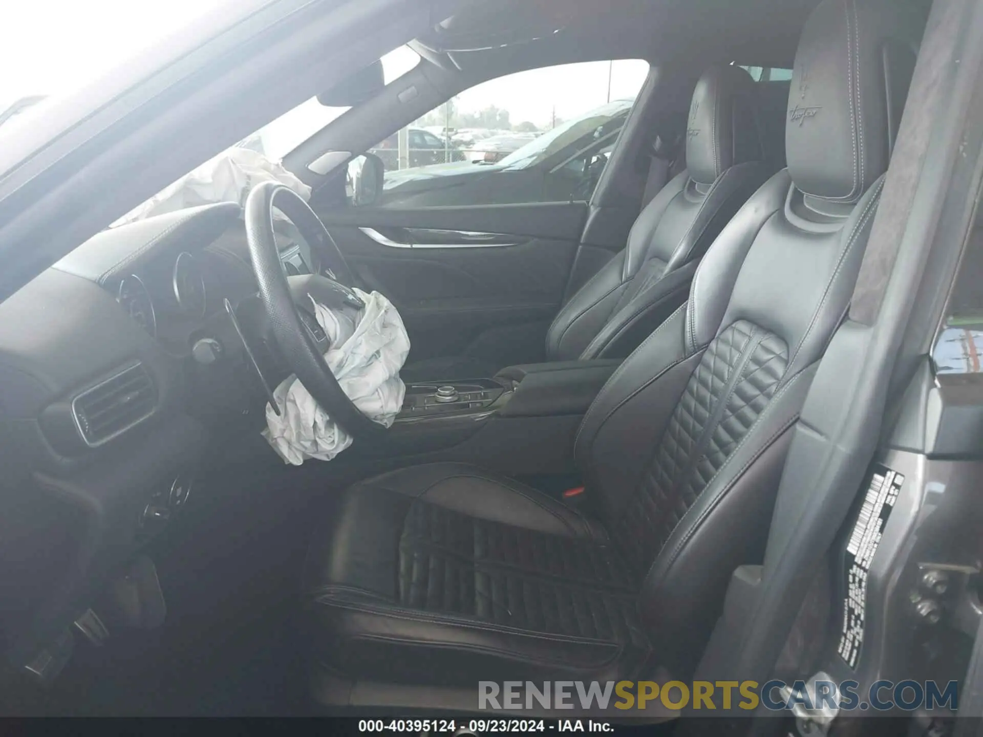 5 Photograph of a damaged car ZN661ZUT5NX384161 MASERATI LEVANTE 2022