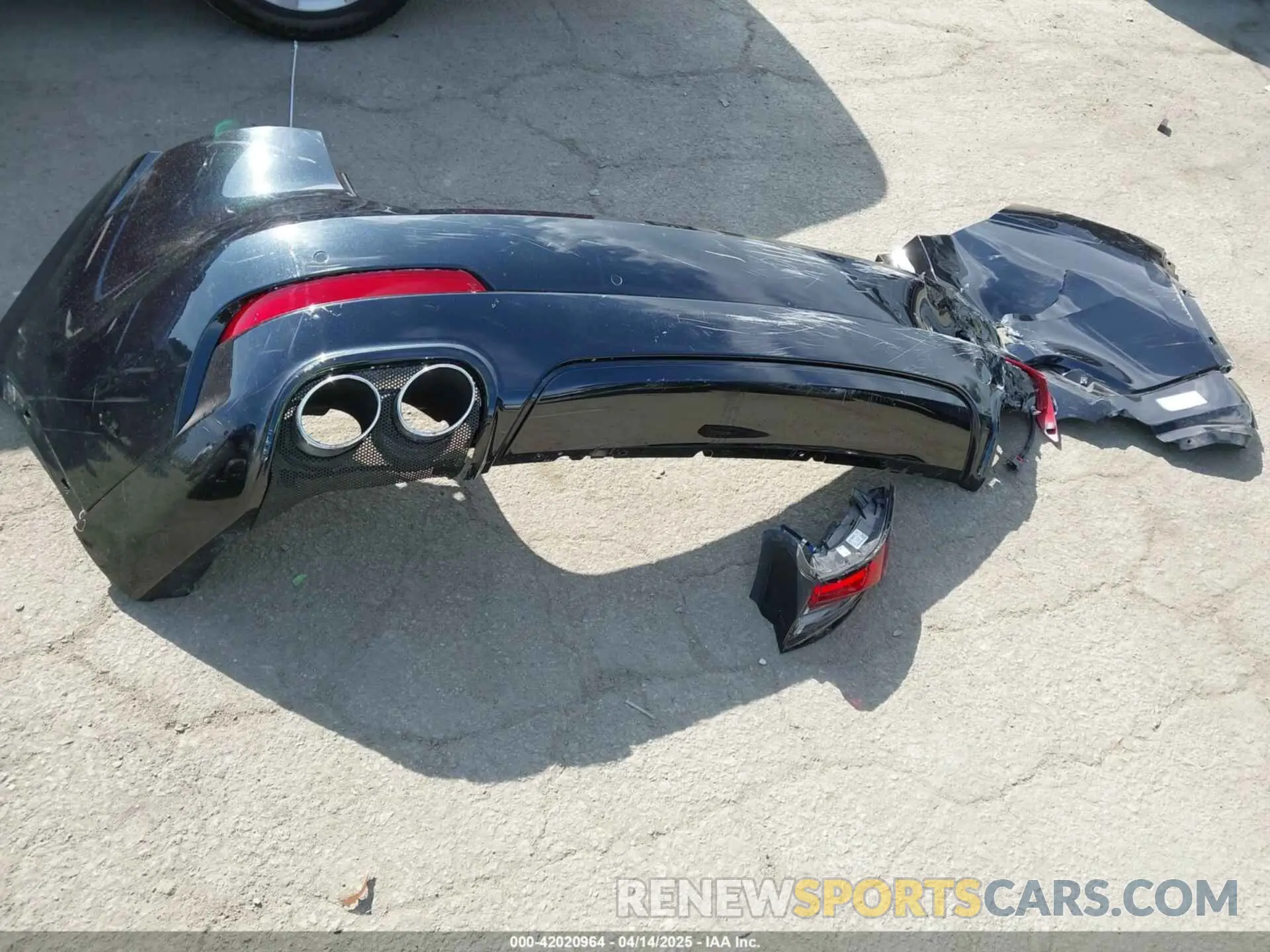 12 Photograph of a damaged car ZN661XUA0PX439248 MASERATI LEVANTE 2023