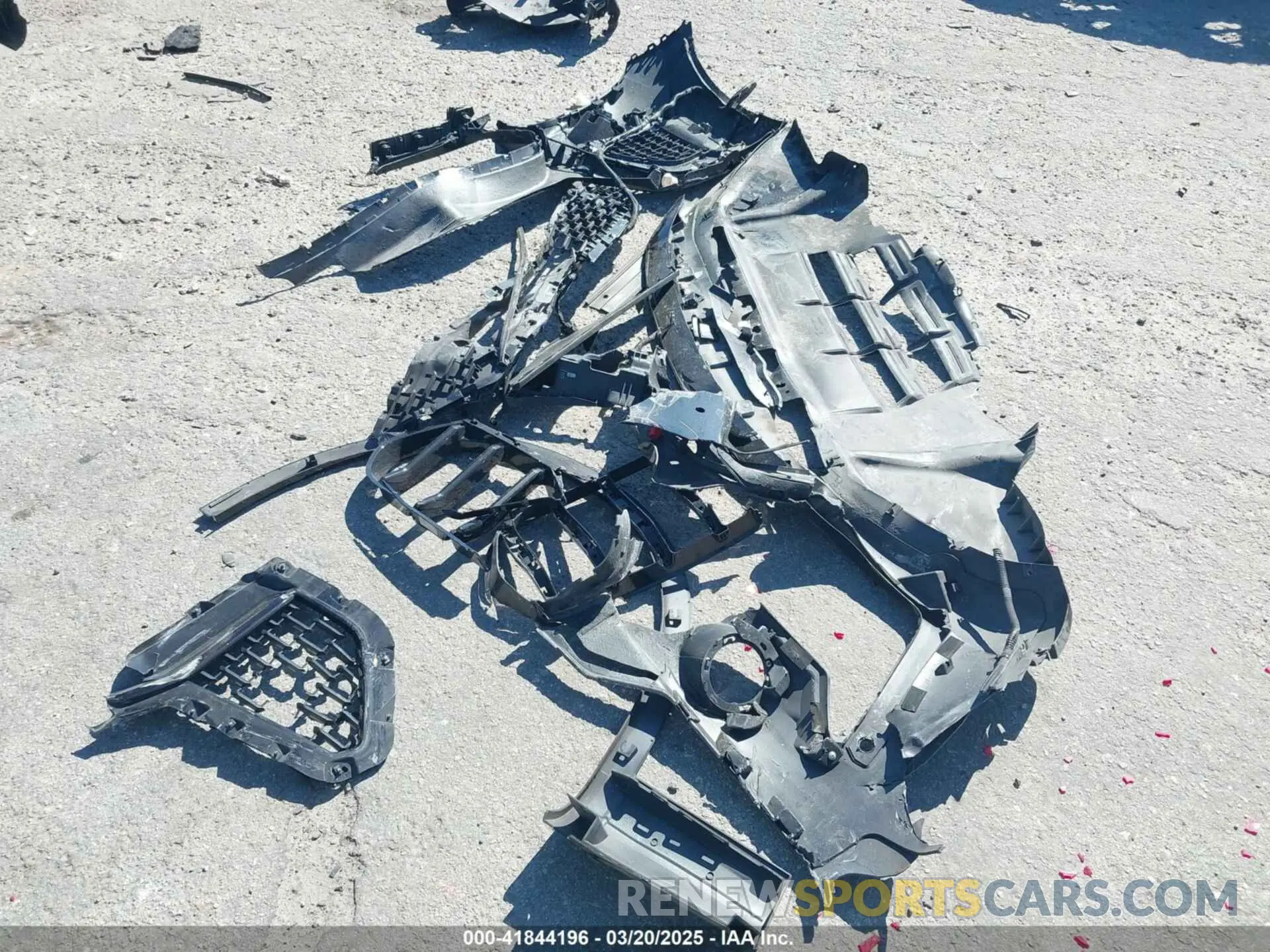 12 Photograph of a damaged car ZN661YUM3PX429958 MASERATI LEVANTE 2023