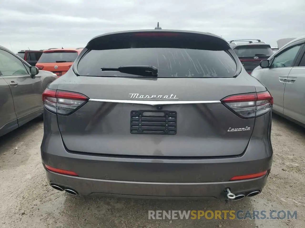 6 Photograph of a damaged car ZN661XUA4NX407254 MASERATI LEVANTE BA 2022