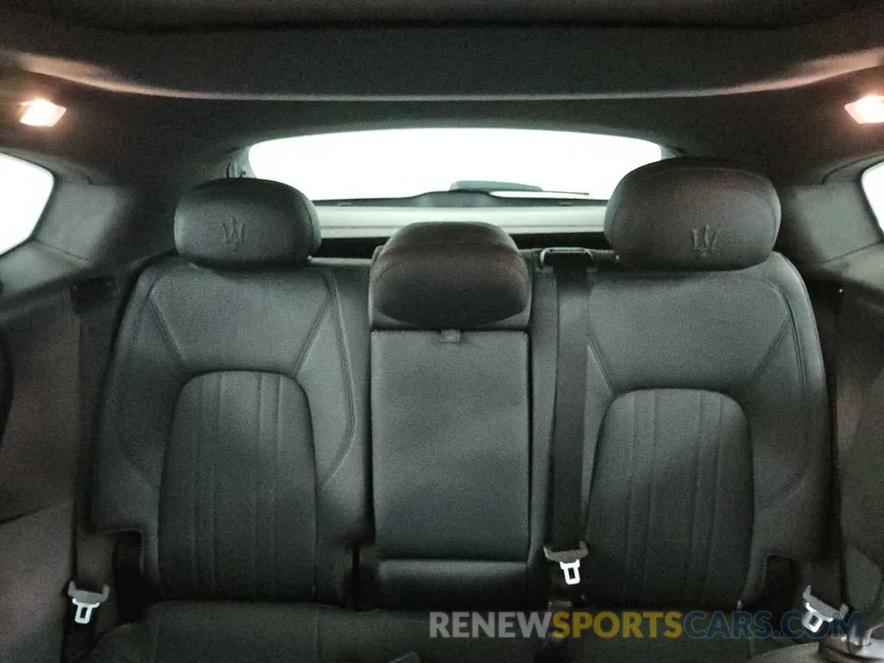 10 Photograph of a damaged car ZN661XUAXNX389214 MASERATI LEVANTE BA 2022