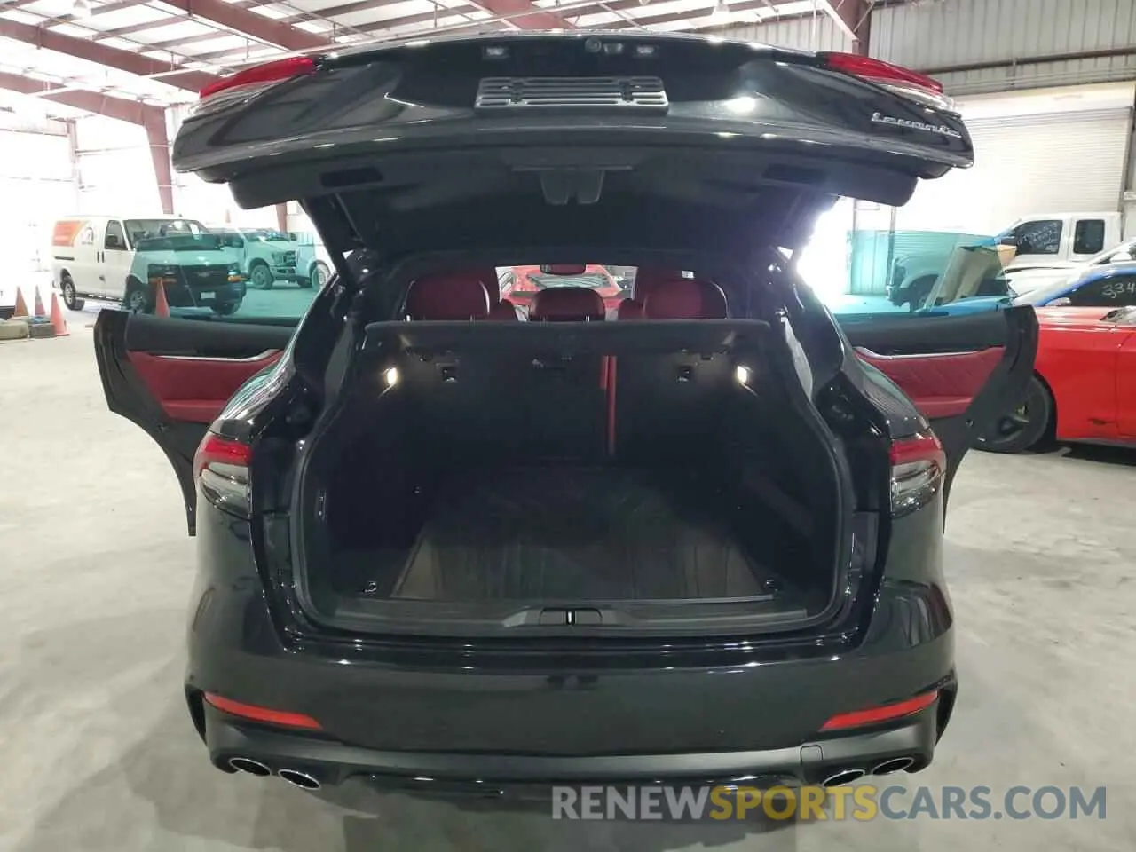 6 Photograph of a damaged car ZN661YUM1NX400441 MASERATI LEVANTE MO 2022