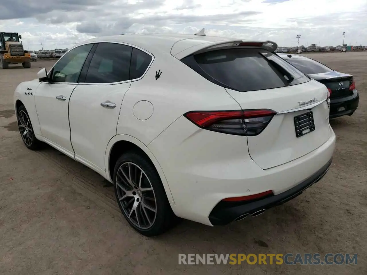 3 Photograph of a damaged car ZN661YUM2NX402358 MASERATI LEVANTE MO 2022