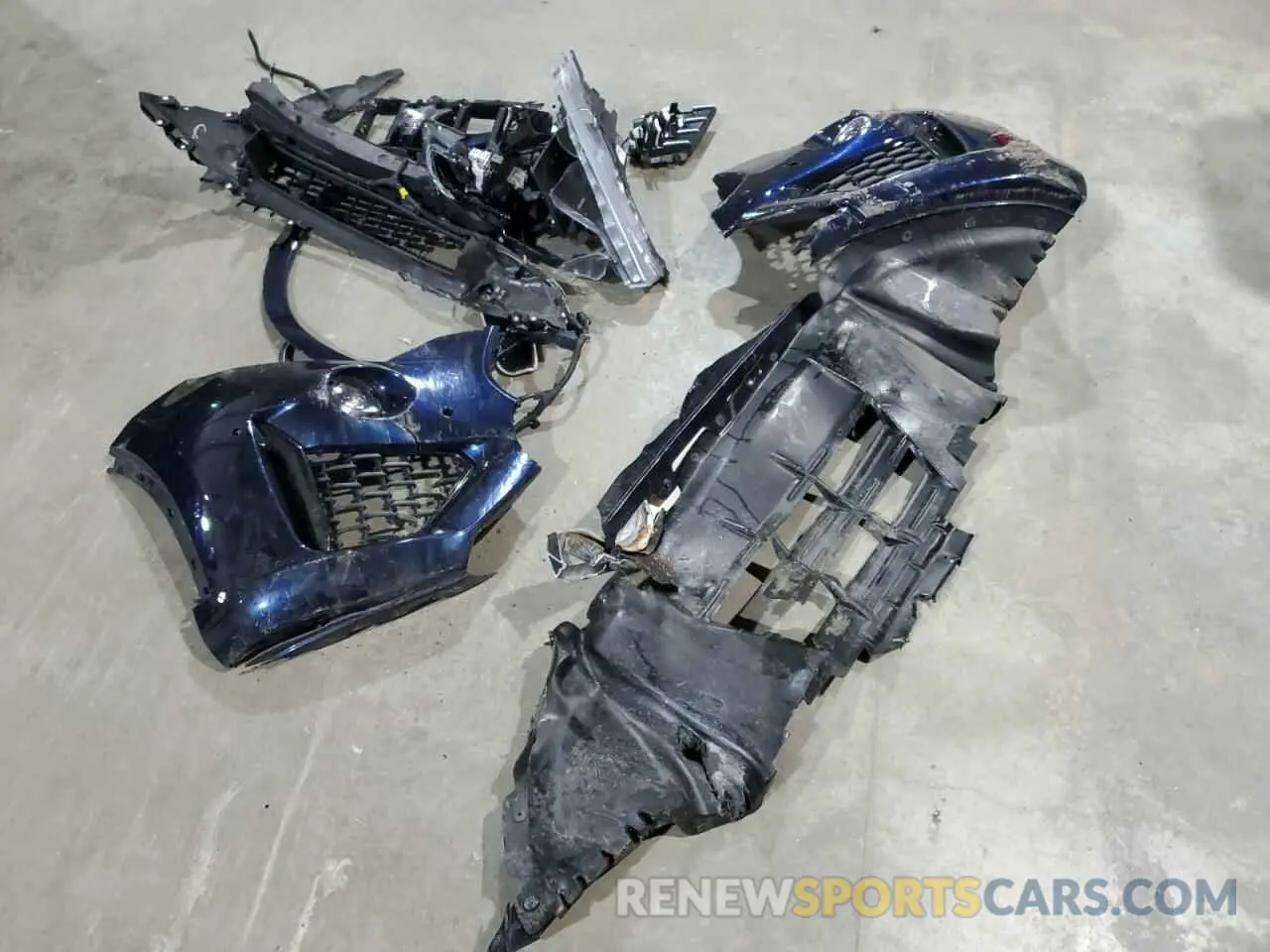 13 Photograph of a damaged car ZN661YUM7PX428859 MASERATI LEVANTE MO 2023