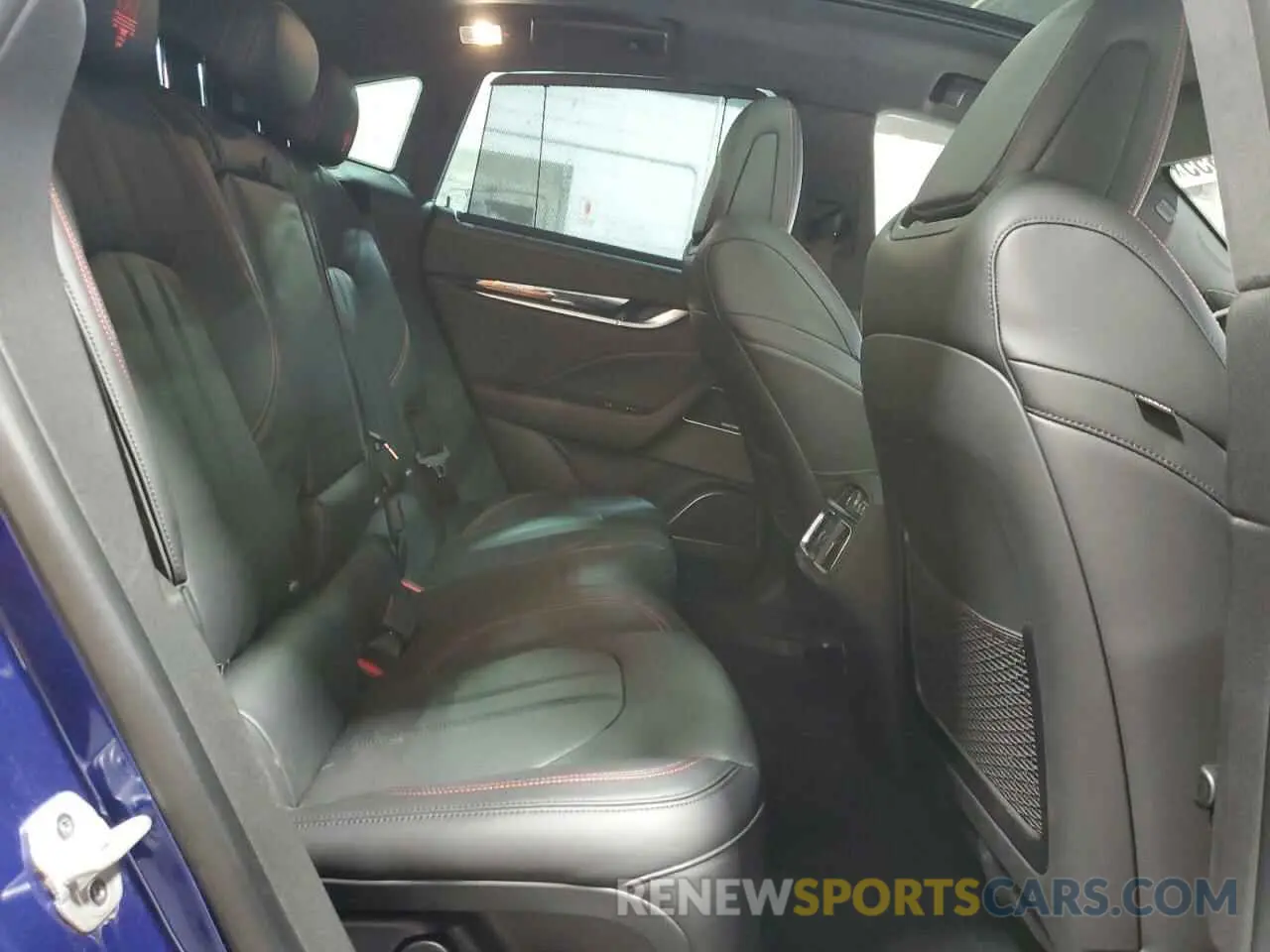 11 Photograph of a damaged car ZN661YUM4RX450899 MASERATI LEVANTE MO 2024