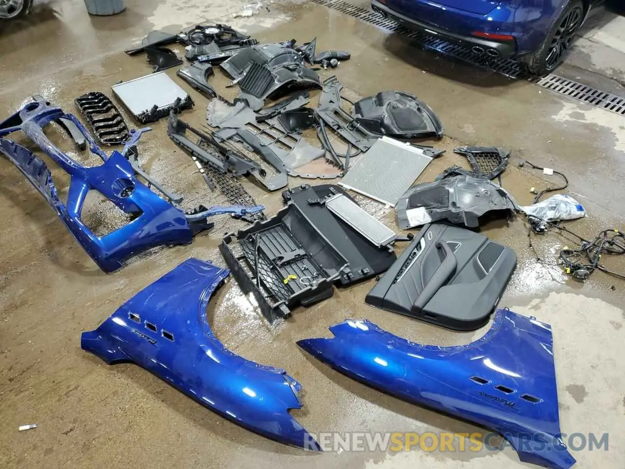 13 Photograph of a damaged car ZN661YUM4RX450899 MASERATI LEVANTE MO 2024