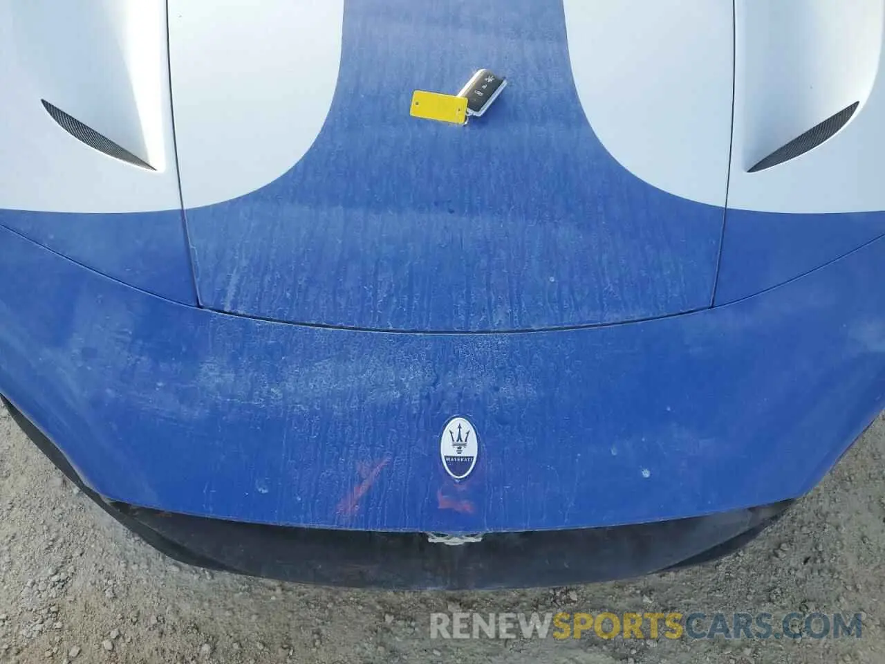 12 Photograph of a damaged car ZAMBMRAB5P0413183 MASERATI MC20 2023