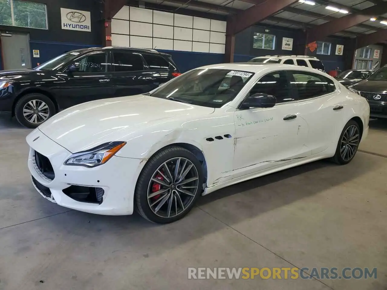 1 Photograph of a damaged car ZAM56YRSXM1371489 MASERATI QUATTROPOR 2021