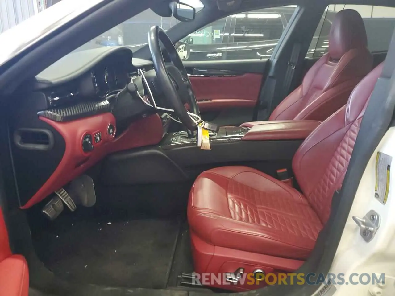 7 Photograph of a damaged car ZAM56YRSXM1371489 MASERATI QUATTROPOR 2021