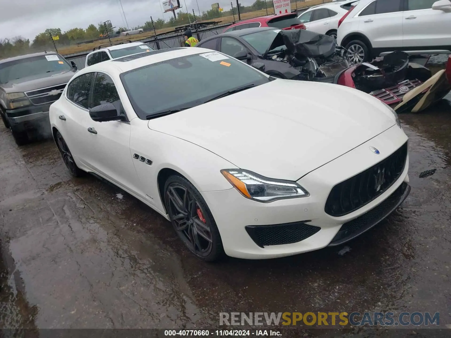 13 Photograph of a damaged car ZAM56PPS3K1320989 MASERATI QUATTROPORTE 2019