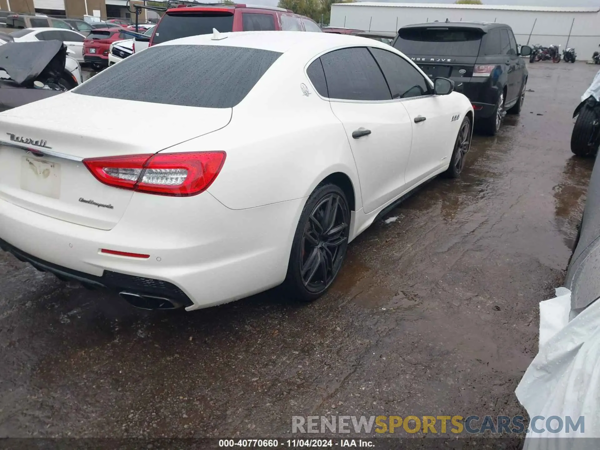 4 Photograph of a damaged car ZAM56PPS3K1320989 MASERATI QUATTROPORTE 2019