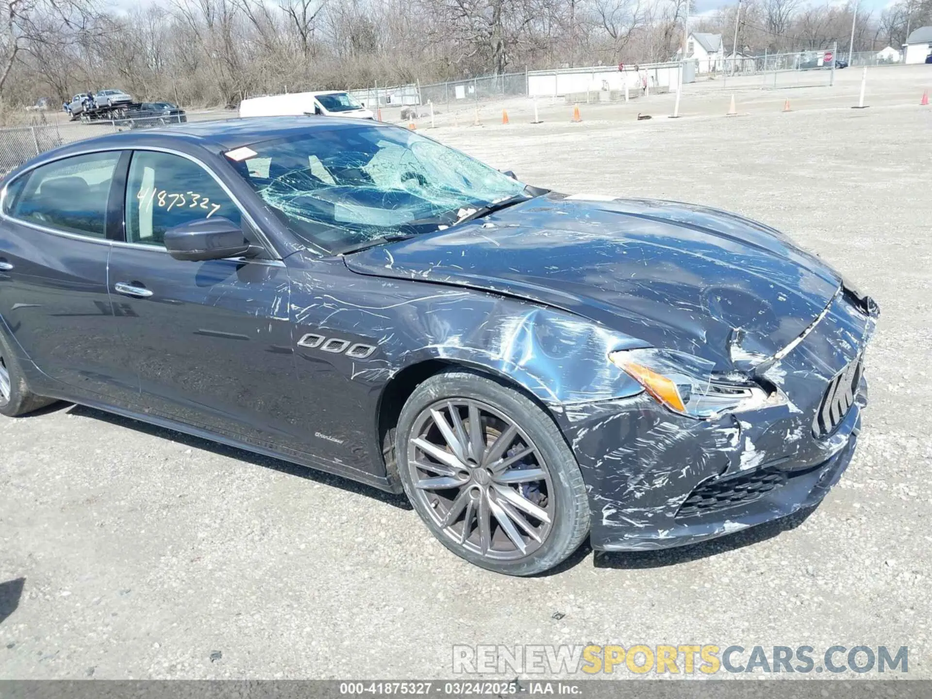 17 Photograph of a damaged car ZAM56YRL3L1346103 MASERATI QUATTROPORTE 2020