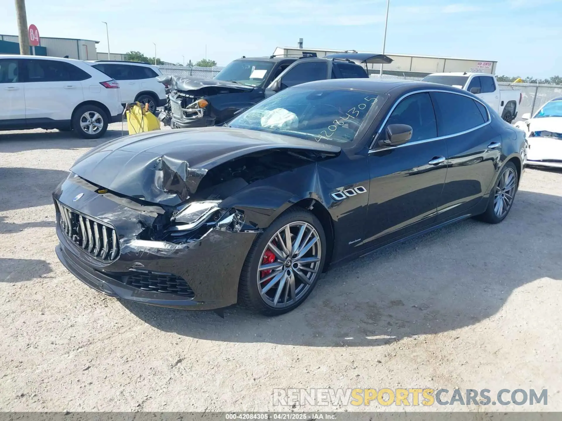 2 Photograph of a damaged car ZAM56YPL8M1373172 MASERATI QUATTROPORTE 2021