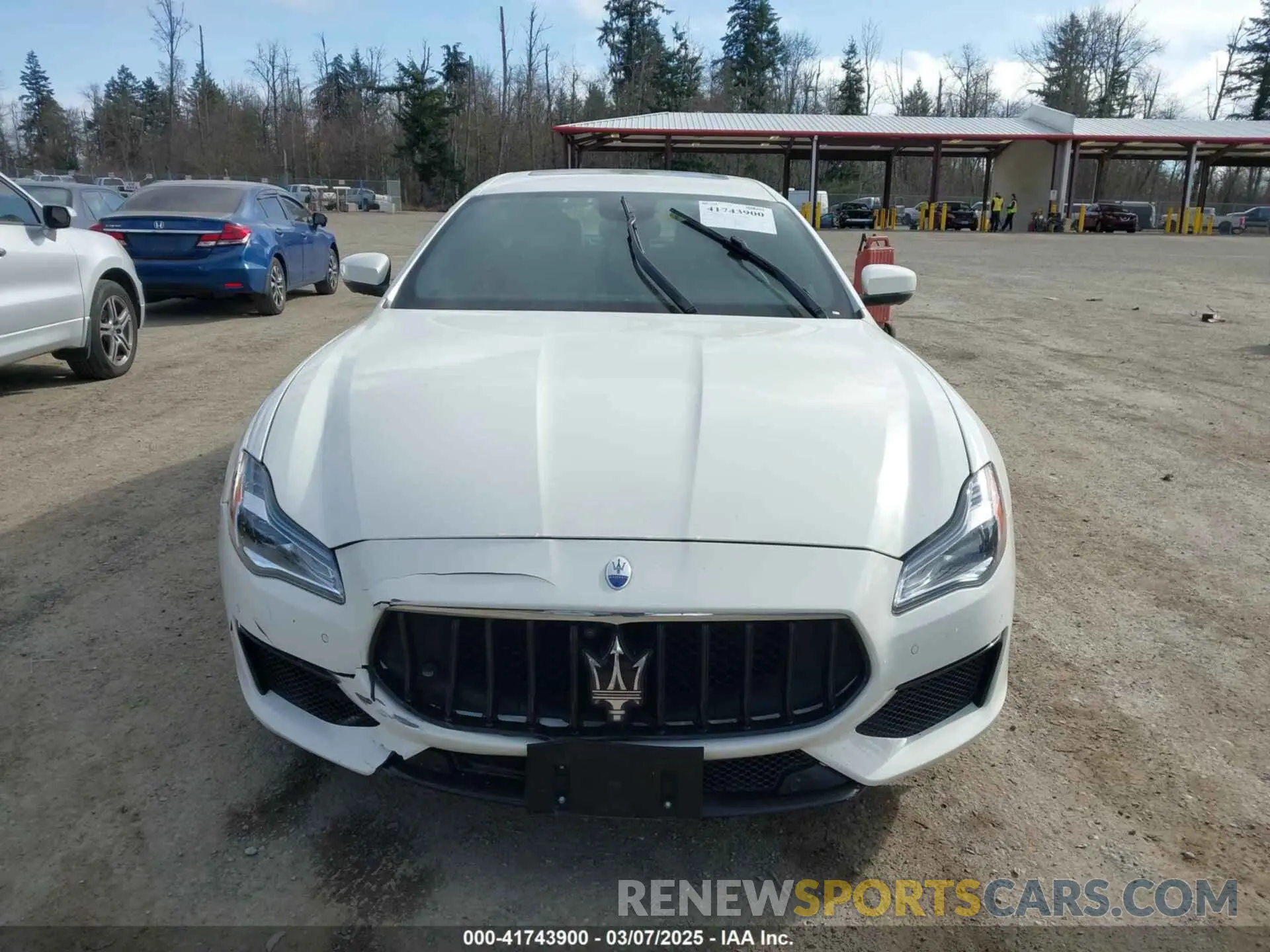 12 Photograph of a damaged car ZAM56YRM2N1388371 MASERATI QUATTROPORTE 2022