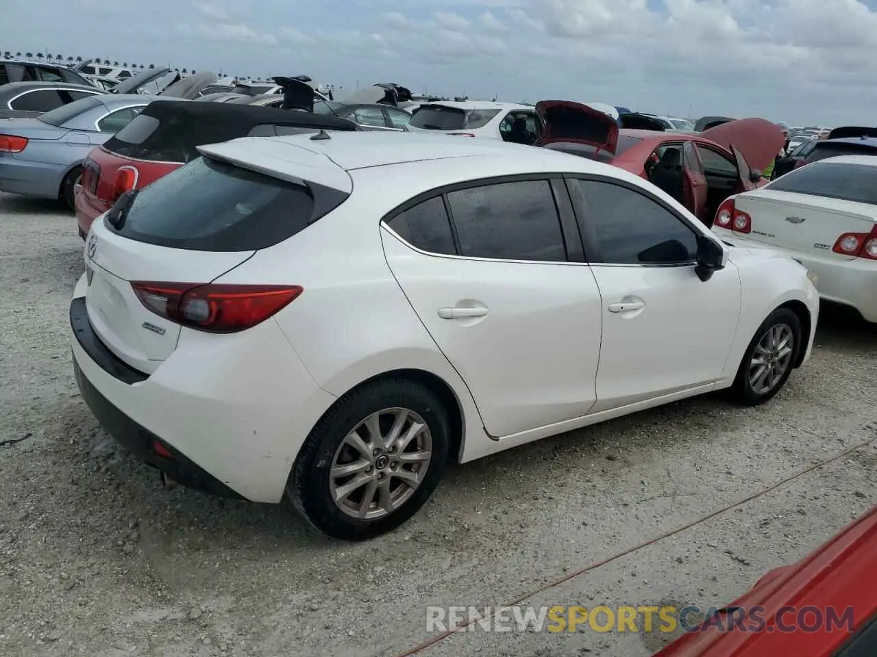 3 Photograph of a damaged car JM1BM1L74E1172206 MAZDA 3 2014