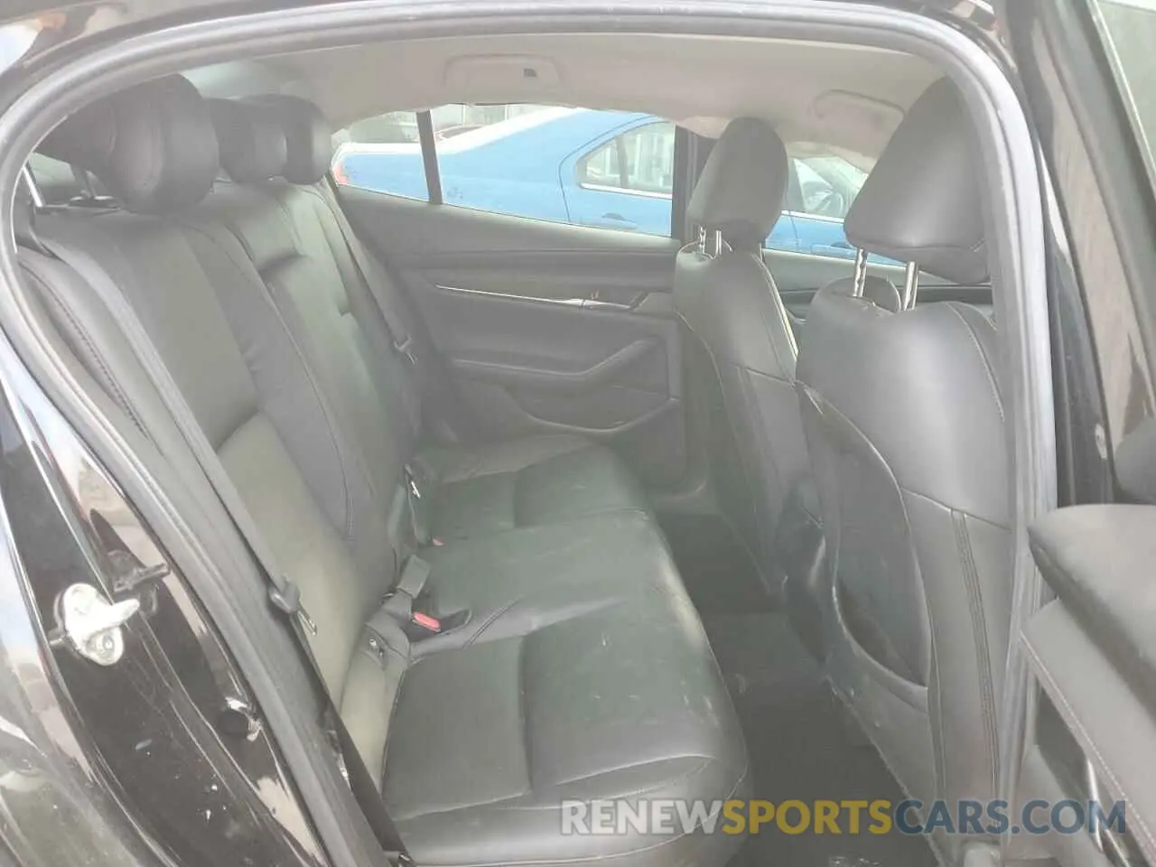 10 Photograph of a damaged car 3MZBPAAL8KM110780 MAZDA 3 2019