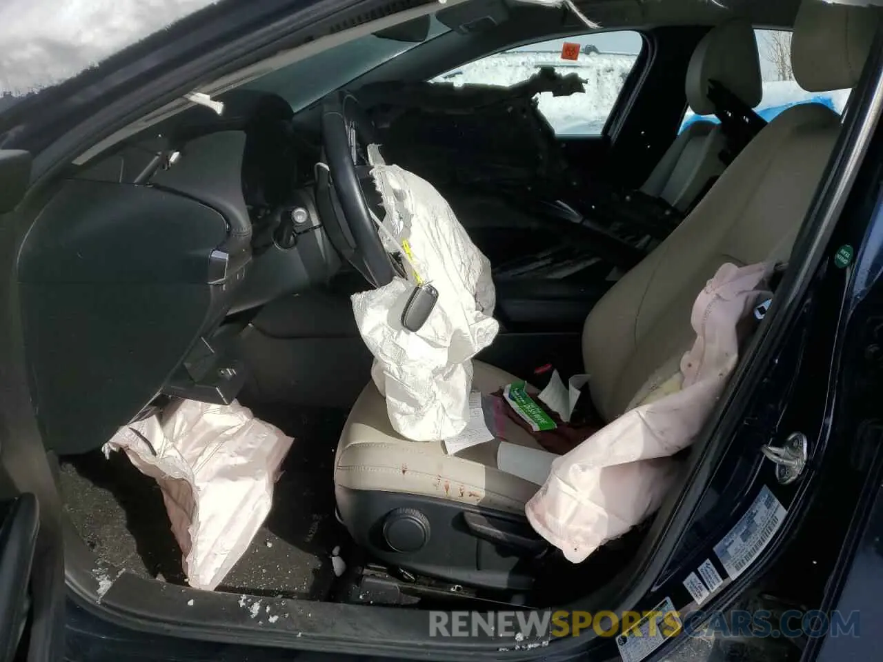 7 Photograph of a damaged car 3MZBPAALXKM111347 MAZDA 3 2019