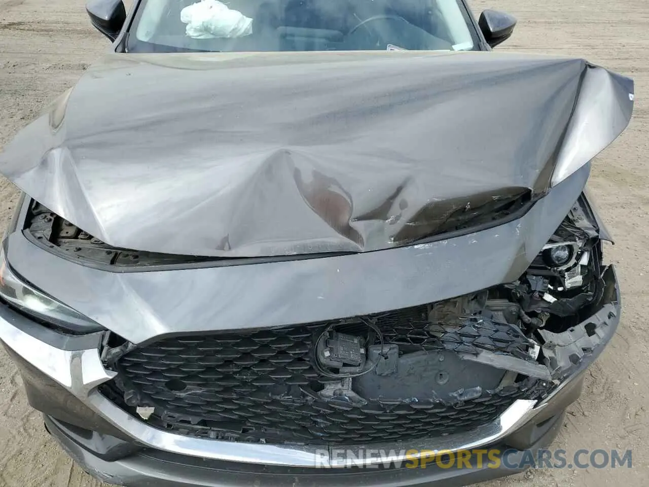 11 Photograph of a damaged car 3MZBPACM0KM100105 MAZDA 3 2019