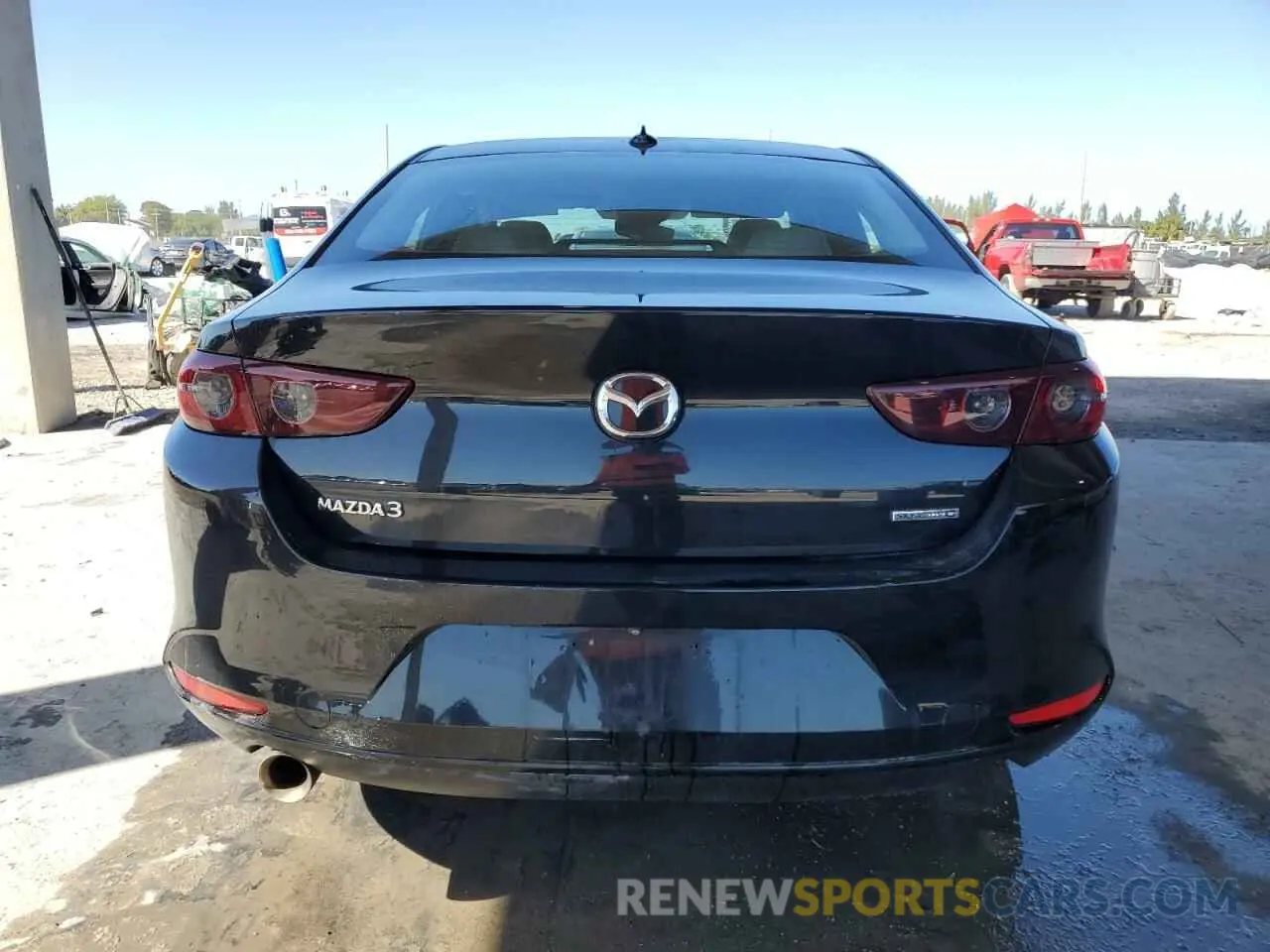 6 Photograph of a damaged car 3MZBPADL2KM108664 MAZDA 3 2019