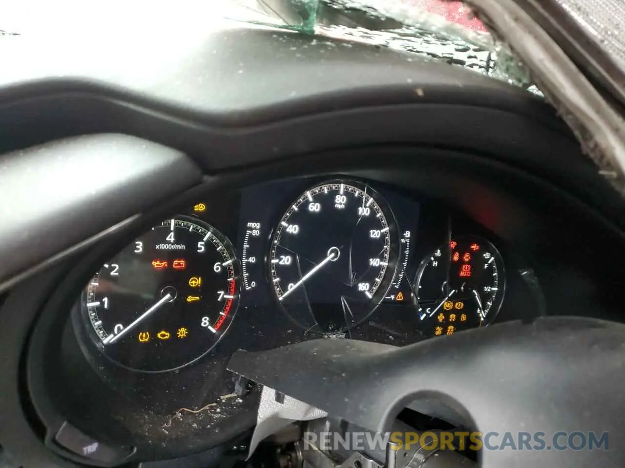 9 Photograph of a damaged car 3MZBPADL5KM105452 MAZDA 3 2019