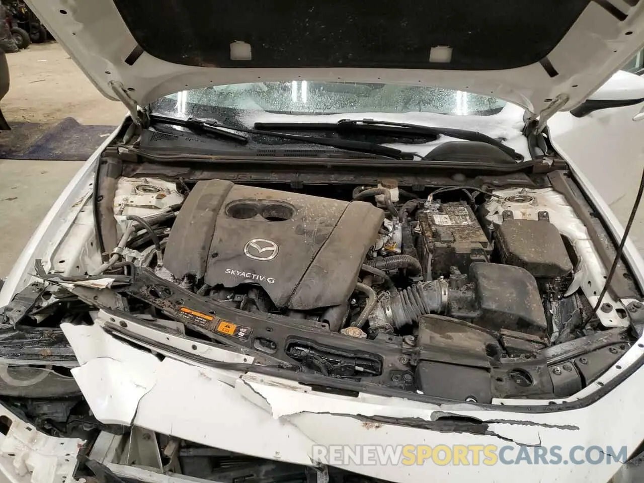 12 Photograph of a damaged car 3MZBPAEM1KM101048 MAZDA 3 2019