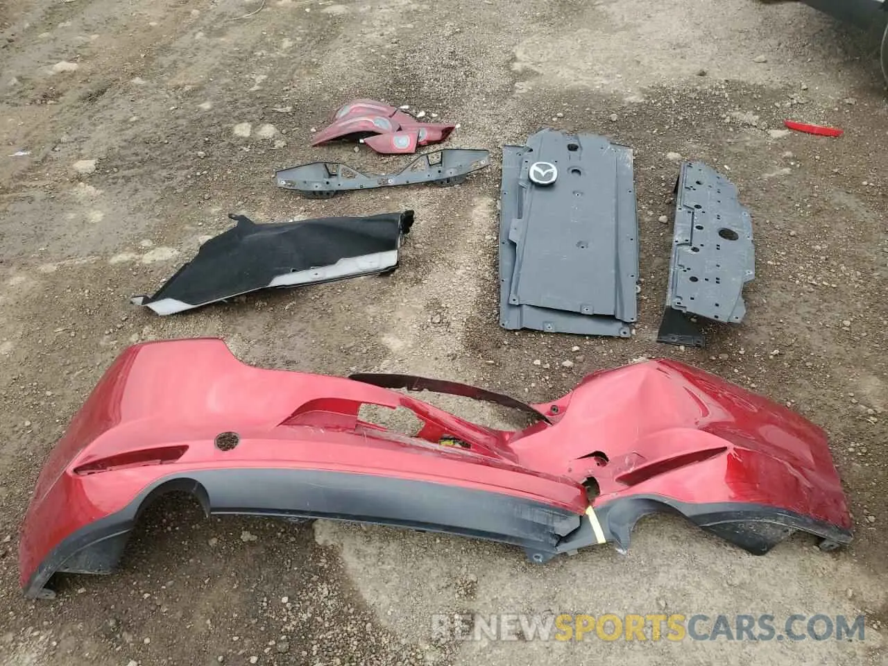 12 Photograph of a damaged car 3MZBPAEM6KM103409 MAZDA 3 2019
