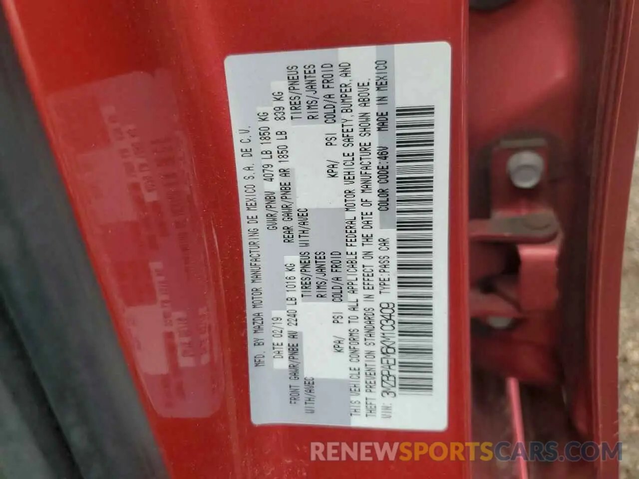 13 Photograph of a damaged car 3MZBPAEM6KM103409 MAZDA 3 2019