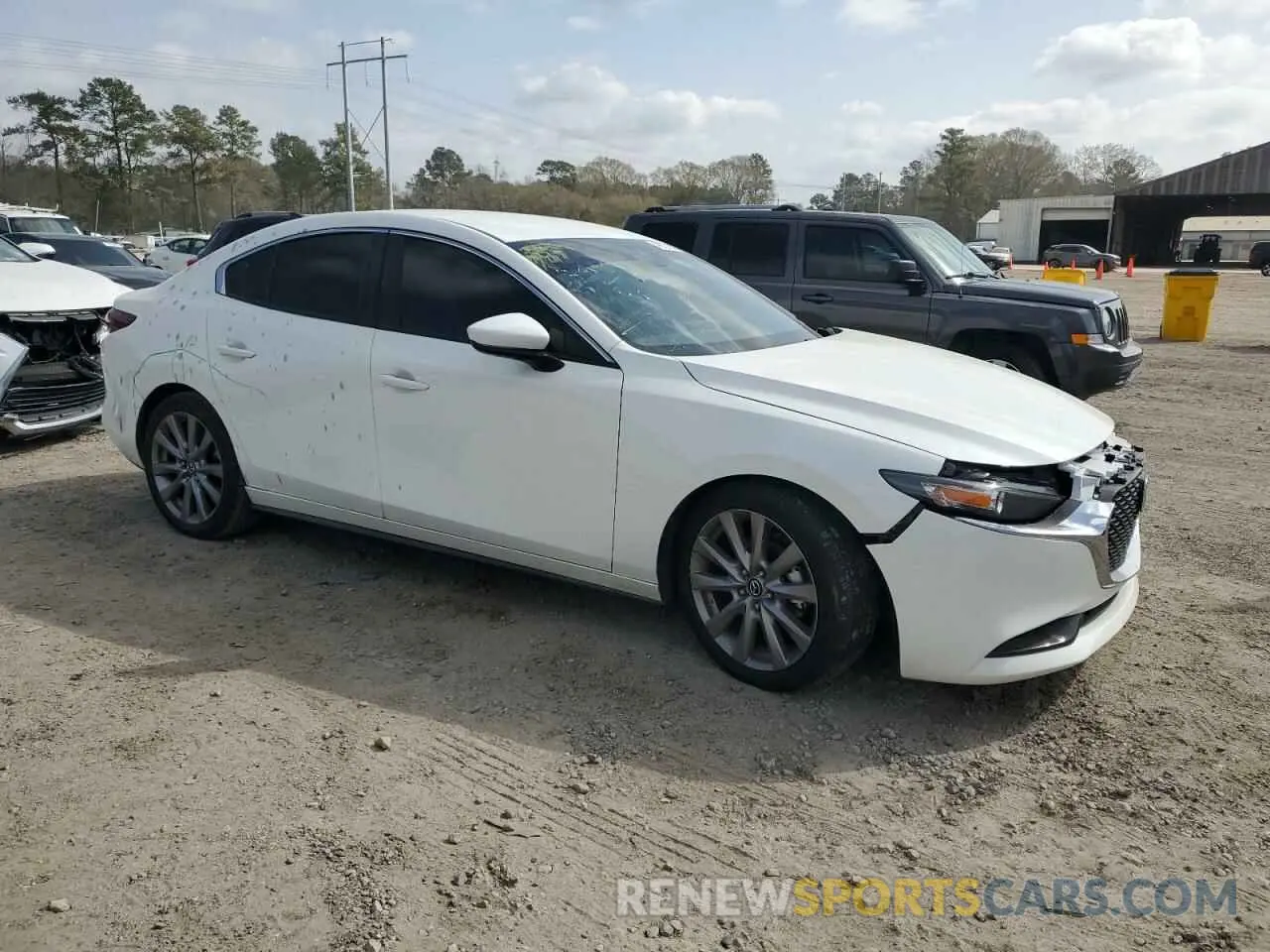 4 Photograph of a damaged car JM1BPACL5K1110913 MAZDA 3 2019
